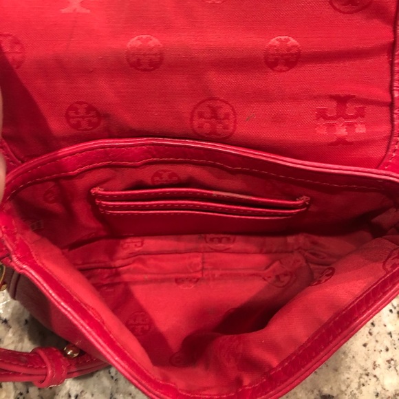 Pretty pink Tory Burch bag - Picture 3 of 7